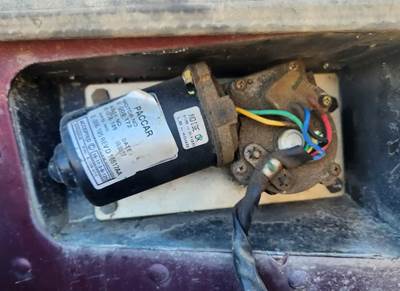 Peterbilt 367 Windshield Wiper Motor