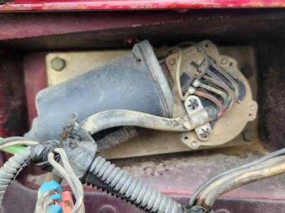 Peterbilt 385 Windshield Wiper Motor