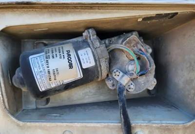 Peterbilt 386 Windshield Wiper Motor