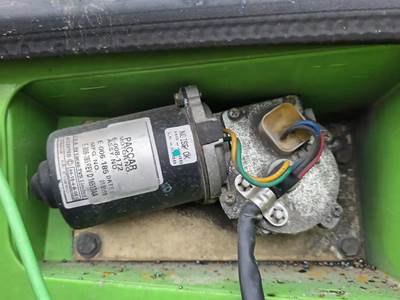 Peterbilt 389 Windshield Wiper Motor