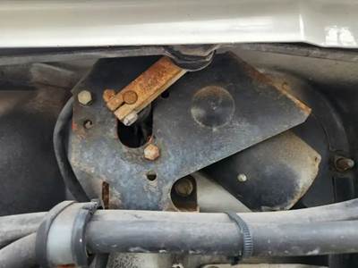 Volvo FE Windshield Wiper Motor