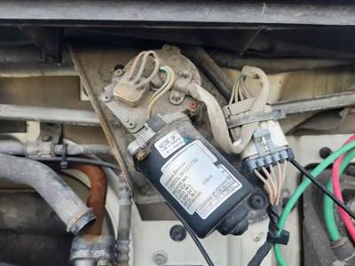 Volvo VNL Windshield Wiper Motor