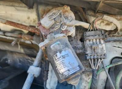 Volvo VNL Windshield Wiper Motor