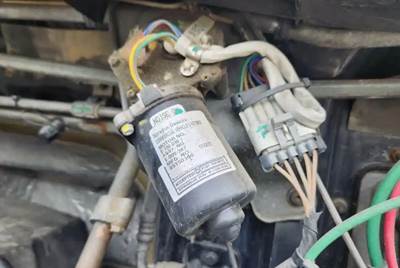 Volvo VNL Windshield Wiper Motor