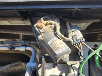 Volvo VNL Windshield Wiper Motor