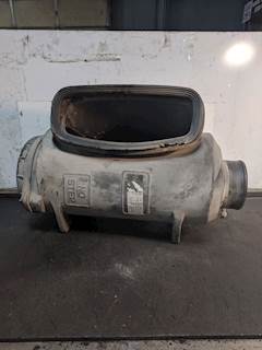 Peterbilt 386 Air Cleaner / Air Filter Housing