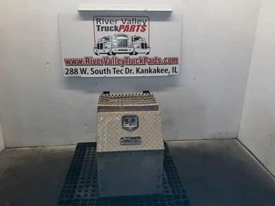 Freightliner Cascadia 125 Battery Box