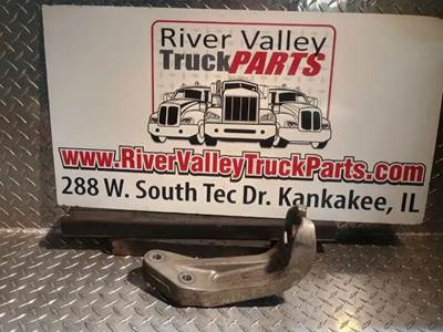 Freightliner Cascadia 113 Bracket