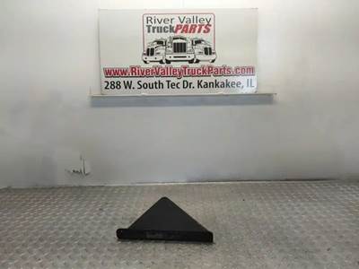 Freightliner Cascadia 125 Bracket