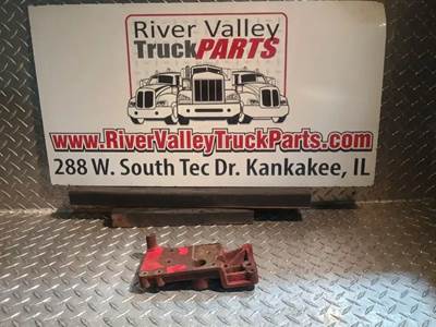 Freightliner Cascadia 125 Bracket