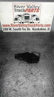 International 9100i Bracket