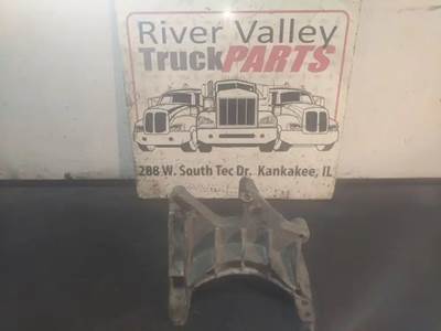 International DuraStar 4300 Bracket