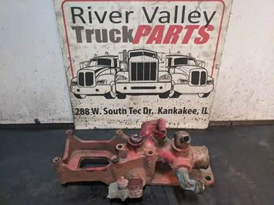 International DuraStar 4300 Bracket