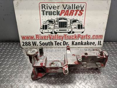 International LA617 Bracket