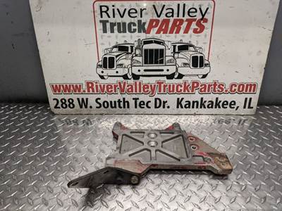 International LA617 Bracket