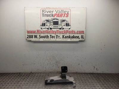 Good, Used Support BrAcket From A Detroit DD15 Engine. The BrAcket hAs Been