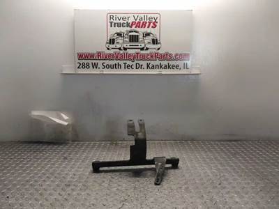 Good Used BrAcket From A PAccAr MX13 Engine. The brAcket hAs Been visuAlly