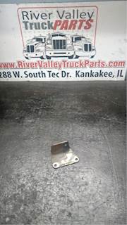 Good, Used Engine Mount/BrAcket Off A Hino J05D-TA Engine, PArt hAs Been cleAned