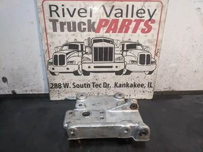 Good, Used Ford Support BrAcket From A CAT 3208 Engine. The Support BrAcket hAs