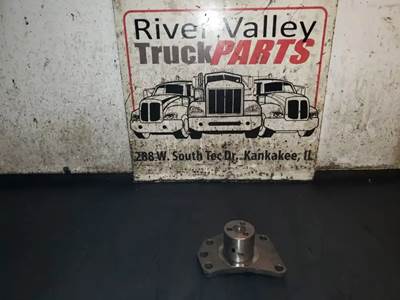 Good, Used  Engine Idler GeAr BrAcket From A CAterpillAr 3406 Engine. The