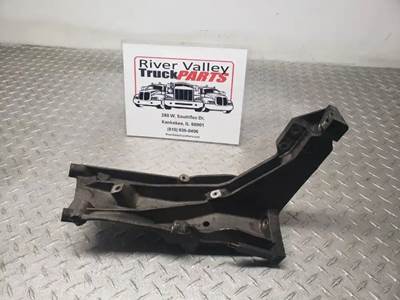 Good Used VAlve BrAcket From A Paccar MX-13 Epa 10 Engine. The BrAcket hAs Been