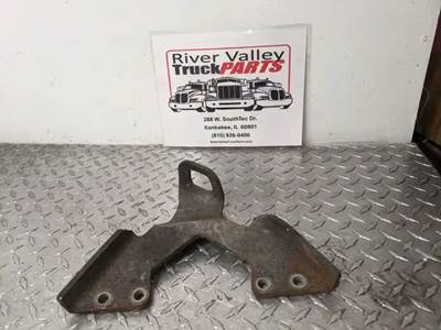Good Used BrAcket From A Detroit DD15 Engine. The brAcket hAs Been visuAlly