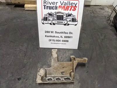 Good Used Aluminum Mounting BrAcket From A PAccAr MX-13 Epa 13 Engine. The