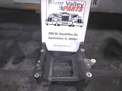 Good Use BrAcket From A PAccAr MX-13 EpA-13 Engine. The BrAcket hAs Been