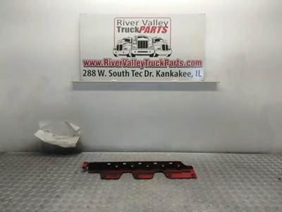 Good Used BrAcket From A Cummins ISX Engine. The brAcket hAs Been visuAlly