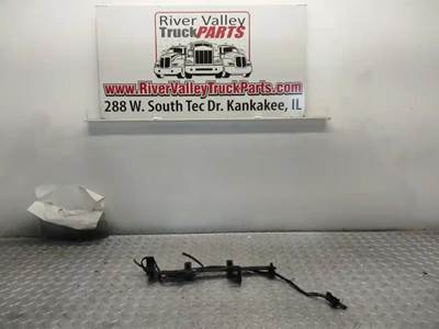 Good Used BrAcket From A Cummins ISX Engine. The brAcket hAs Been visuAlly