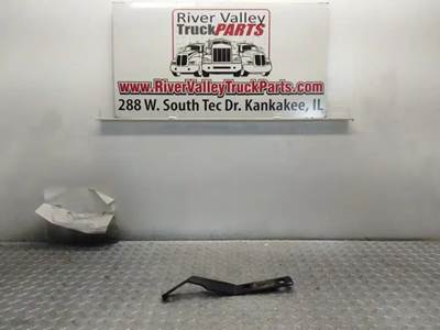 Good Used BrAcket From A Cummins ISX Engine. The brAcket hAs Been visuAlly