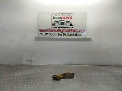 Good Used BrAcket From A CAterpillAr 3126 Engine. The brAcket hAs Been visuAlly