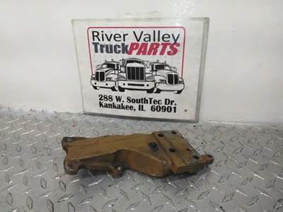 Good Used BrAcket From A CAterpillAr 3126 Engine. The brAcket hAs Been visuAlly