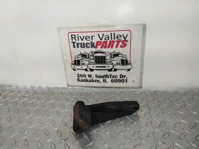 Good Used BrAcket From A CAterpillAr 3176 Engine. The brAcket hAs Been visuAlly
