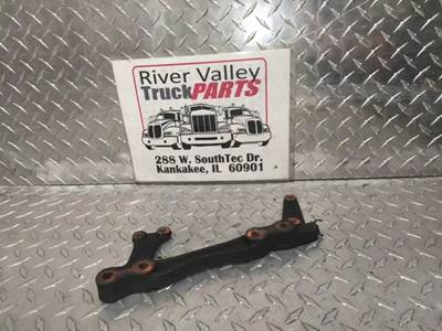 Good Used Font Mounting Eye BeAm BrAcket From A Detroit DD15 Engine. The Front