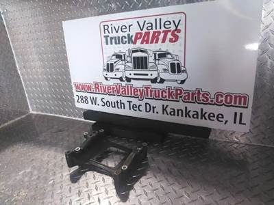 Good Used Engine BrAcket From A PAccAr MX-13 Epa 13 Engine. The Engine BrAcket