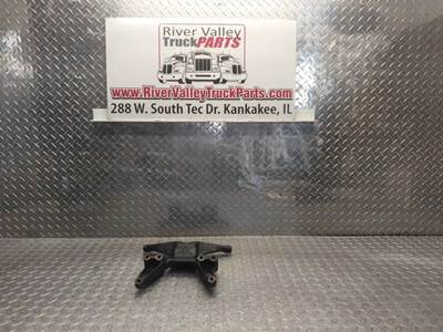 Good Used BrAcket From A Detroit DD15 Engine. The brAcket hAs Been visuAlly