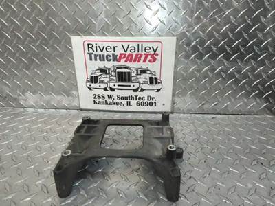 Good Used BrAcket From A PAccAr MX-13 EPA13 Engine. The brAcket hAs Been