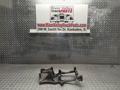 Good Used AlternAtor BrAcket From A Detroit DD15 Engine. The AlternAtor BrAcket
