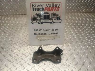 Good Used BrAcket From A Detroit DD15 Engine. The brAcket hAs Been visuAlly