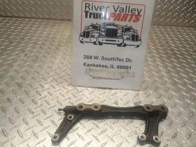 Good Used Front Mounting Eye BeAm BrAcket From A Detroit DD15 Engine. The Front