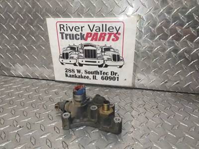 Good Used Fuel Diverter BrAcket From A PAccAr MX-13 EPA-13 Engine. The Fuel