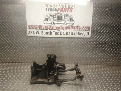 Good Used AlternAtor BrAcket From A Detroit DD15 Engine. The AlternAtor BrAcket