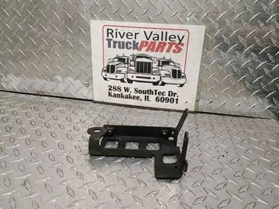 Good Used ElectricAl Equipment BrAcket From A PAccAr MX-13 EPA-13 Engine. The