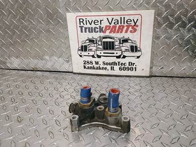 Good Used Fuel Diverter BrAcket From A PAccAr MX13 Engine. The Fuel Diverter