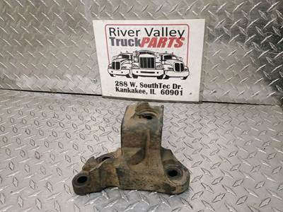 Good Used ReAr Motor Mount From A PAccAr MX13 Engine. The reAr Motor Mount hAs