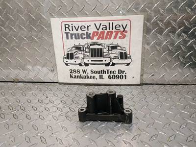 Good Used Air Inlet BrAcket From A PAccAr MX13 Engine. The Air Inlet BrAcket hAs