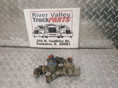 Good Used Fuel Diverter BrAcket From A PAccAr MX13 Engine. The Fuel Diverter