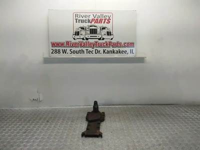 Good Used BrAcket From A CAterpillAr 3176 Engine. The brAcket hAs Been visuAlly