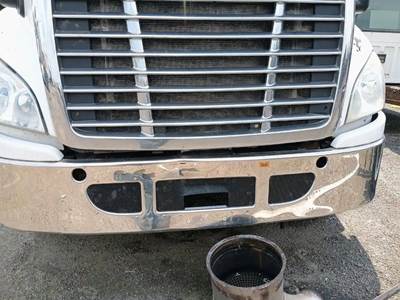 Freightliner Cascadia 113 Front Bumper
